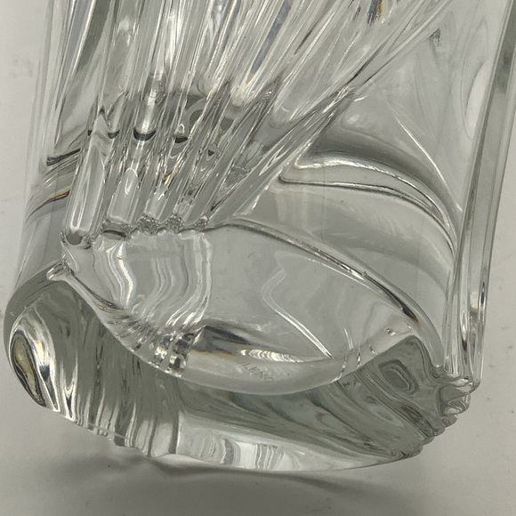 Large 10” Fluted Crystal Vase - Picture 12 of 14